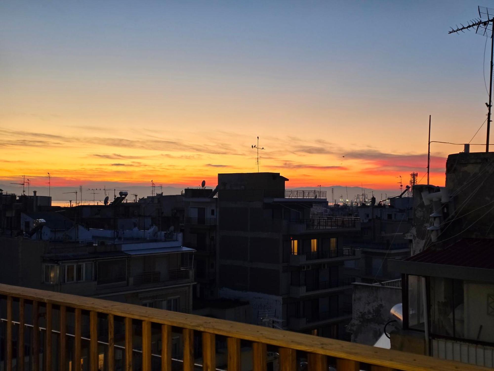 شقة Horizon /Downtown Penthouse W/ Massive Terrace سالونيك المظهر الخارجي الصورة